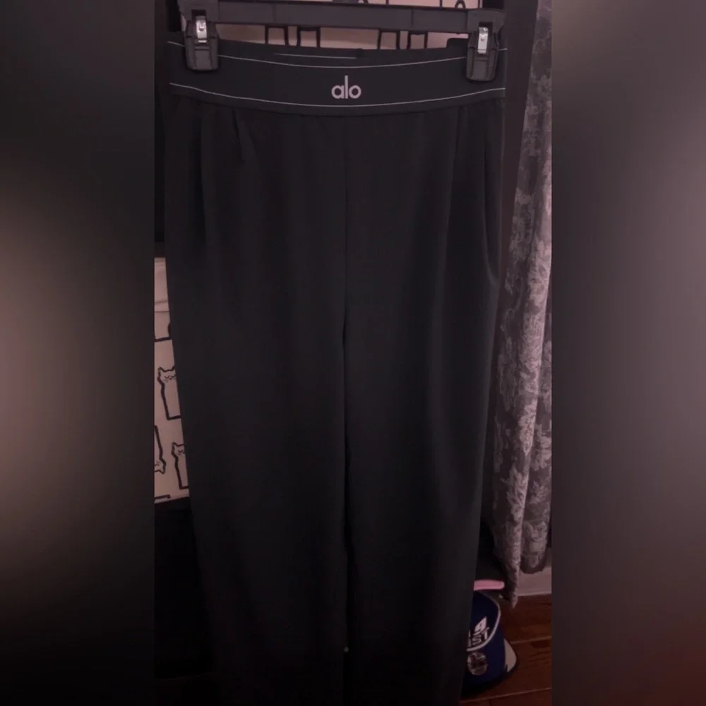 Alo Yoga Suit Up Trouser (regular) size large